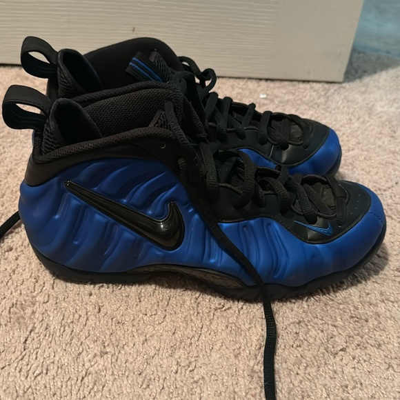 Black and blue foam posite - Picture 1 of 6